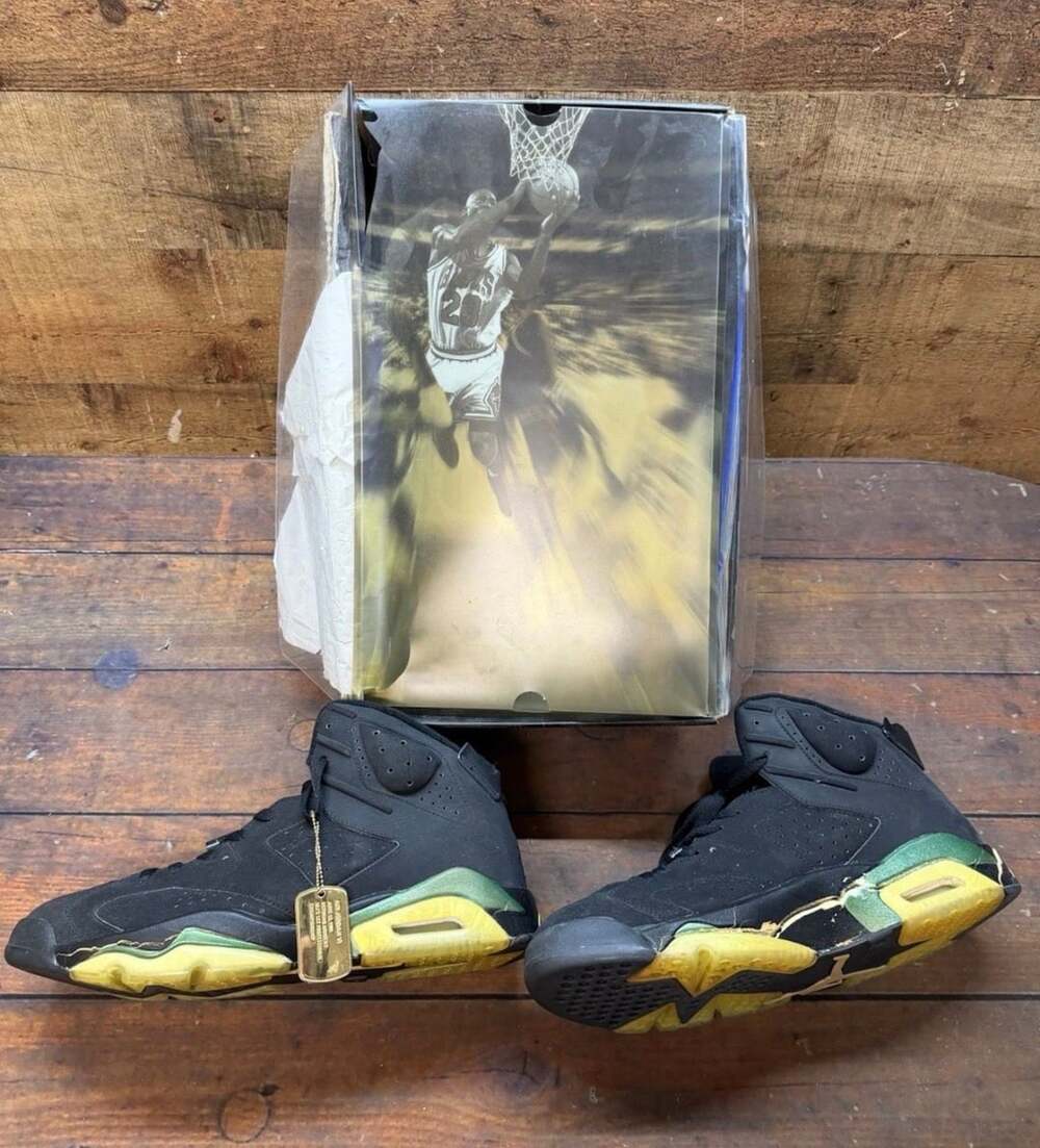 2006 Nike Air Jordan 6 VI DMP Defining Moments Pack Size 13 136038-071